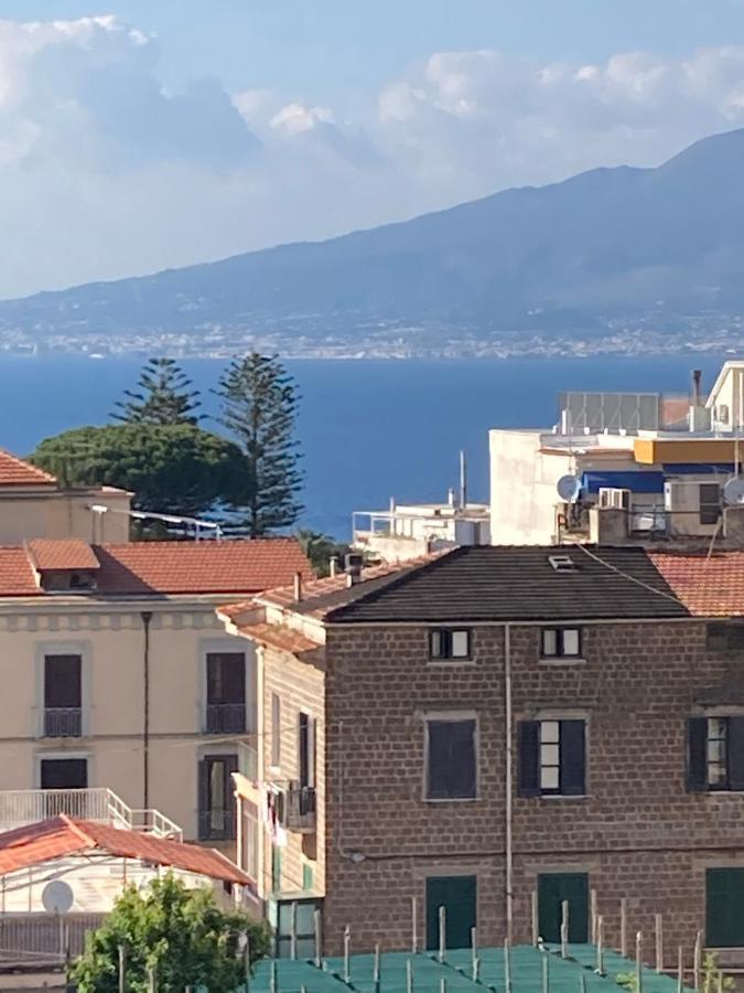 La Reginella Apartment Sorrento Exteriör bild