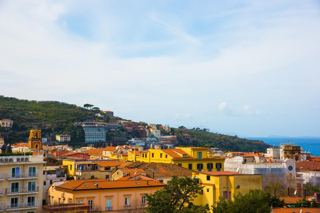 La Reginella Apartment Sorrento Exteriör bild