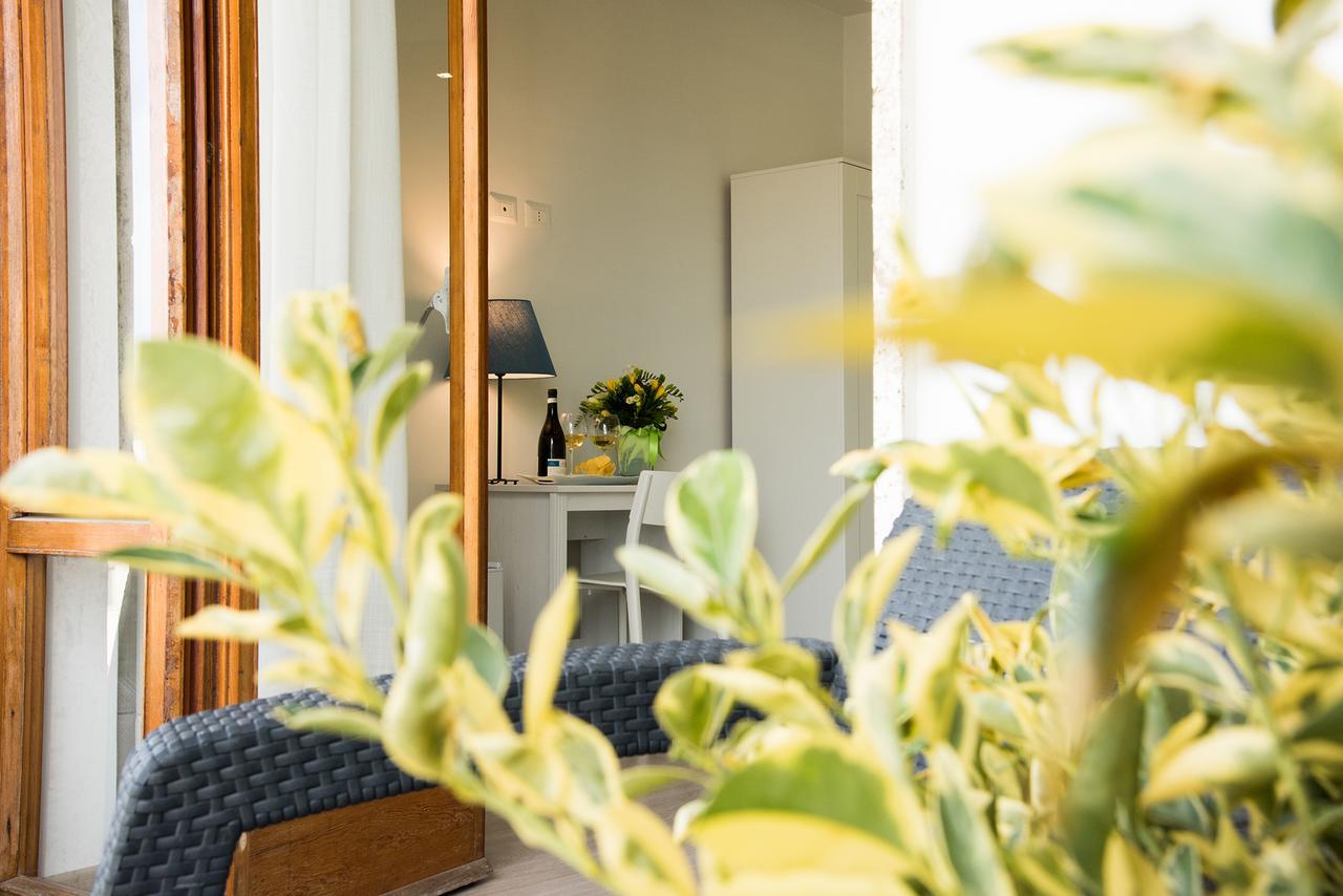 La Reginella Apartment Sorrento Exteriör bild